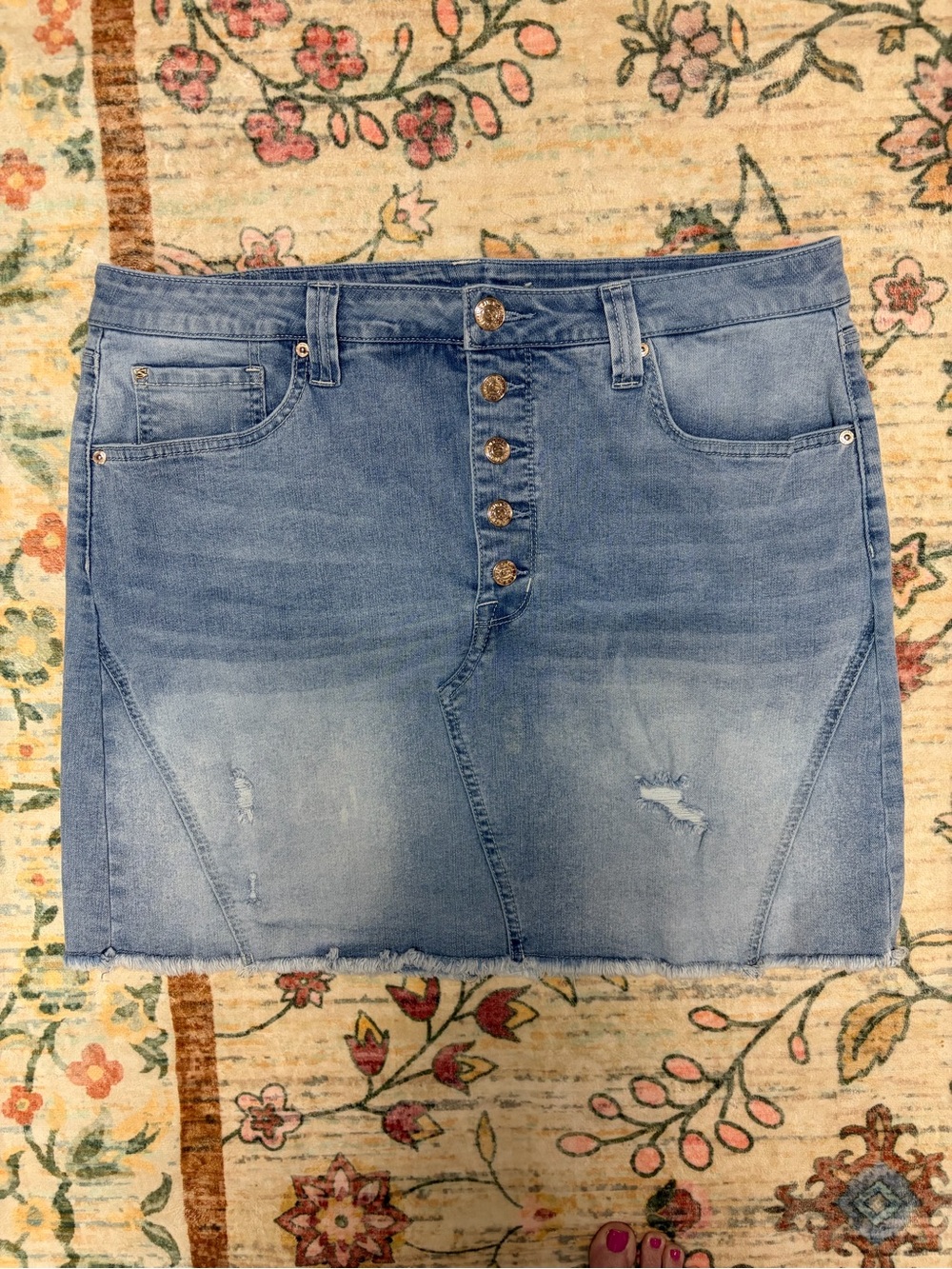 Seven7 Button-Front “Weekend Skirt”